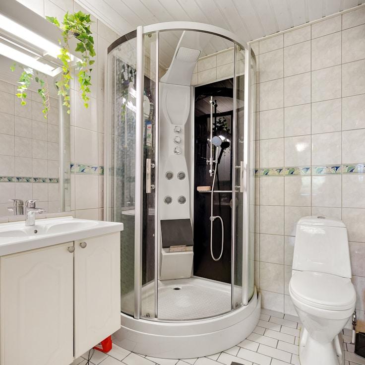 Sophisticated plumbing apparatus