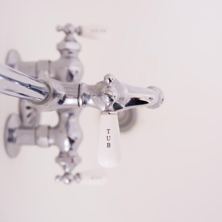 Elite plumbing fixture setup